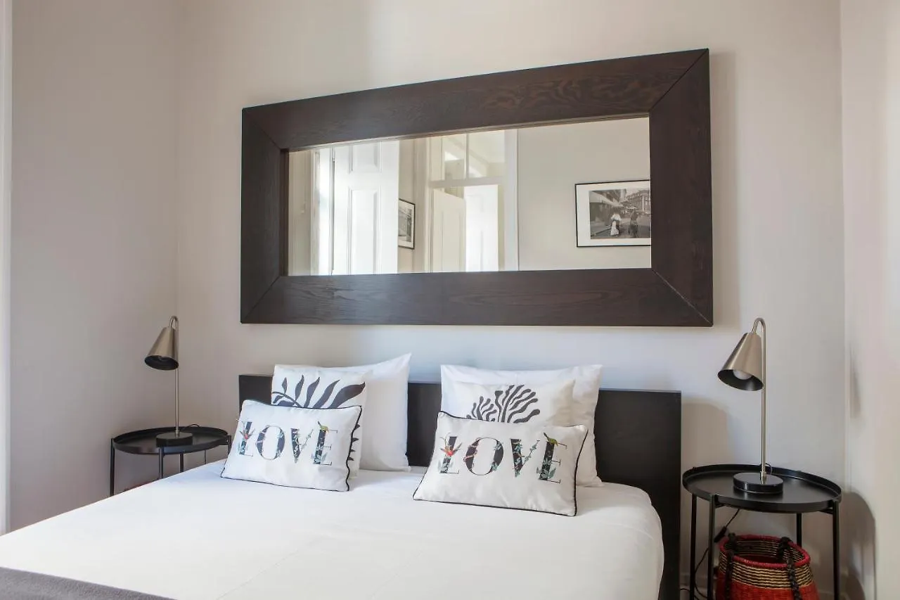 Alfama Graca District Typical & Bright , 3 Bedroom Apartment With Ac 1St Floor Lisbon Portugal